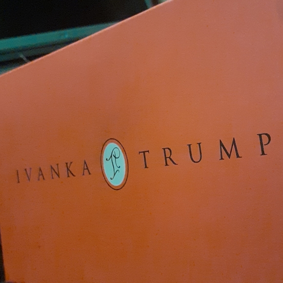 Pumps - Picture 4 of 4